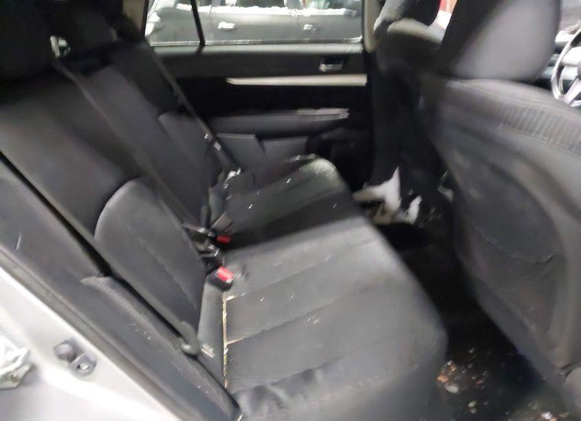 Photo 8 of 2011 Subaru Outback 3.6R PREMIUM (VIN 4S4BREGC5B2311020)