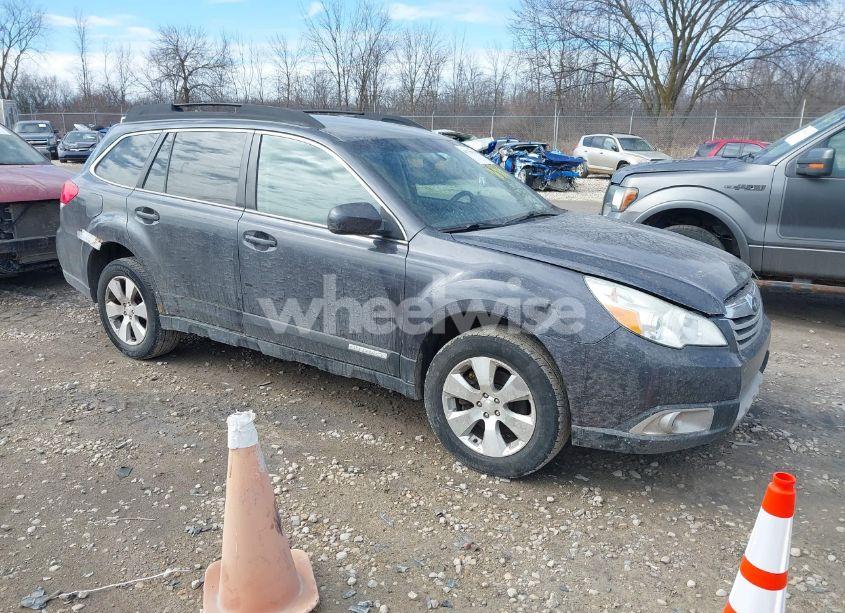 2011 Subaru Outback 3.6R LIMITED (VIN 4S4BREJC1B2378447) main photo