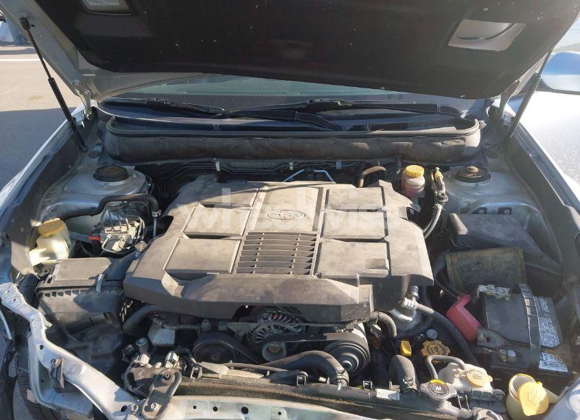 Photo 10 of 2012 Subaru Outback 3.6R LIMITED (VIN 4S4BREJC3C2247215)