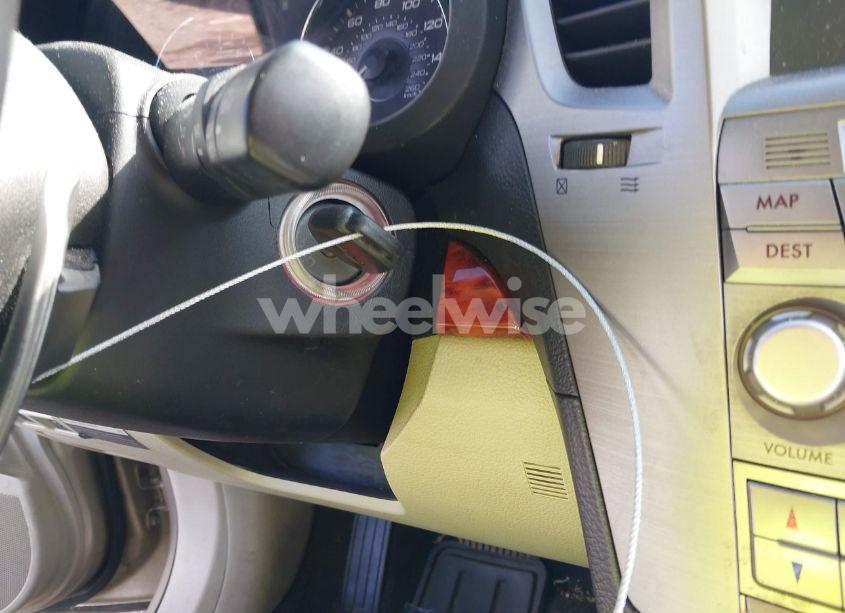 Photo 11 of 2010 Subaru Outback 3.6R LIMITED (VIN 4S4BRELC3A2332937)