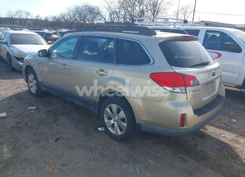 Photo 3 of 2010 Subaru Outback 3.6R LIMITED (VIN 4S4BRELC3A2332937)
