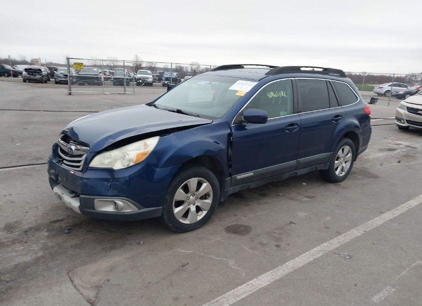 Photo 2 of 2011 Subaru Outback 3.6R LIMITED (VIN 4S4BRELC4B2353457)