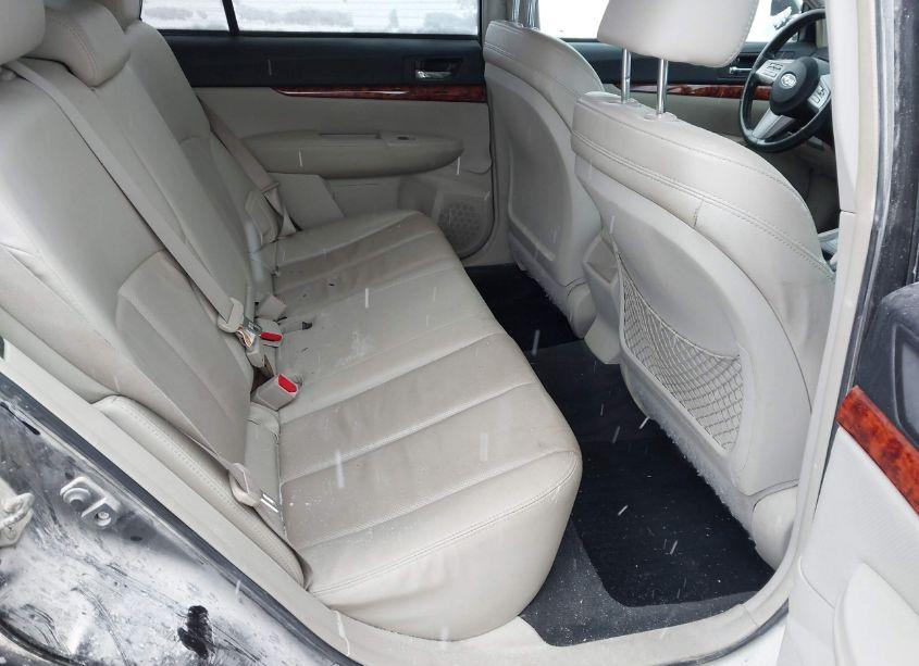 Photo 8 of 2011 Subaru Outback 3.6R LIMITED (VIN 4S4BRELC7B2362864)