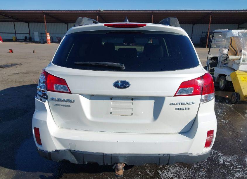 Photo 16 of 2013 Subaru Outback 3.6R LIMITED (VIN 4S4BRJLC9D2201637)