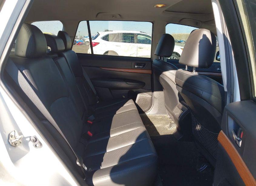 Photo 8 of 2013 Subaru Outback 3.6R LIMITED (VIN 4S4BRJLC9D2201637)