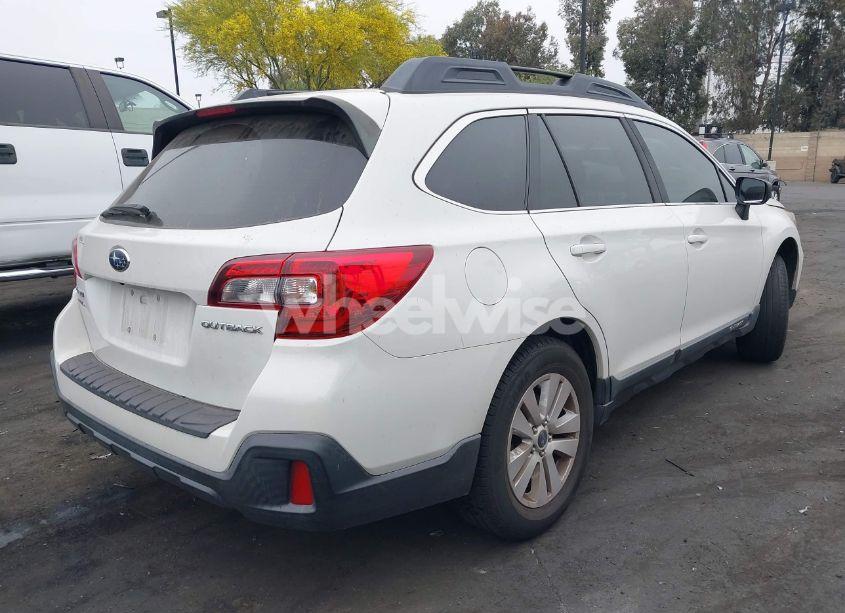 Photo 4 of 2018 Subaru Outback 2.5I (VIN 4S4BSAAC1J3229607)