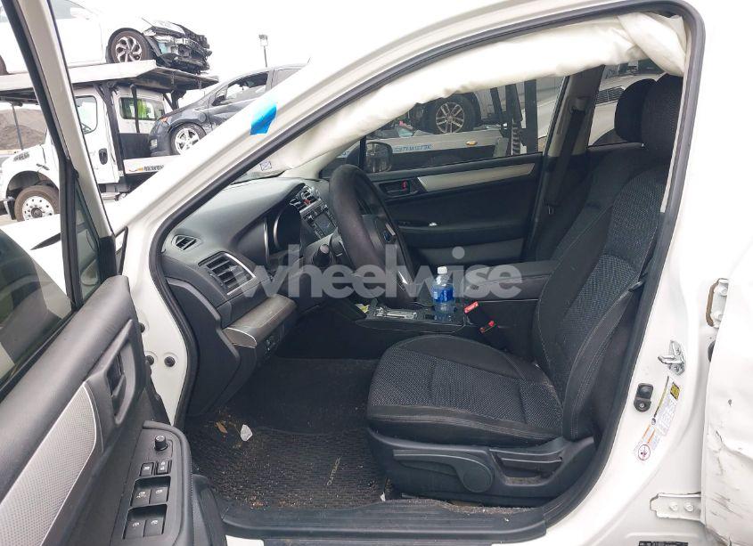 Photo 5 of 2018 Subaru Outback 2.5I (VIN 4S4BSAAC1J3229607)