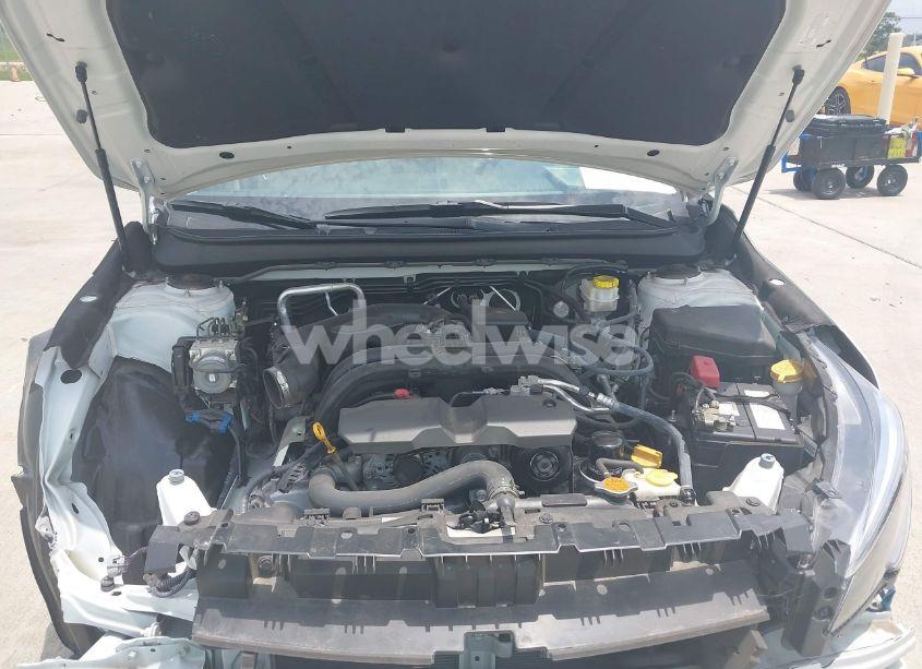 Photo 10 of 2018 Subaru Outback 2.5I (VIN 4S4BSAAC4J3294869)