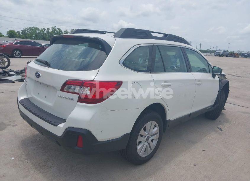 Photo 4 of 2018 Subaru Outback 2.5I (VIN 4S4BSAAC4J3294869)