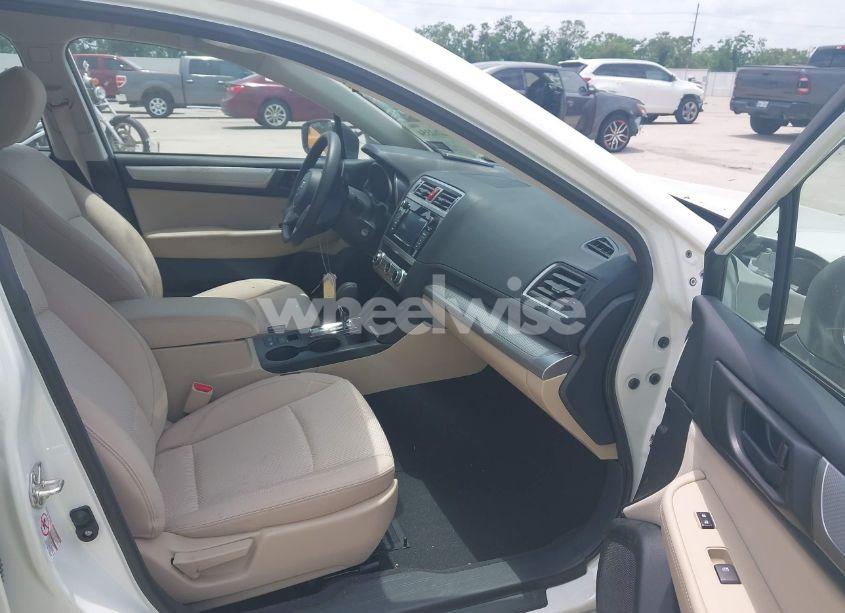 Photo 5 of 2018 Subaru Outback 2.5I (VIN 4S4BSAAC4J3294869)