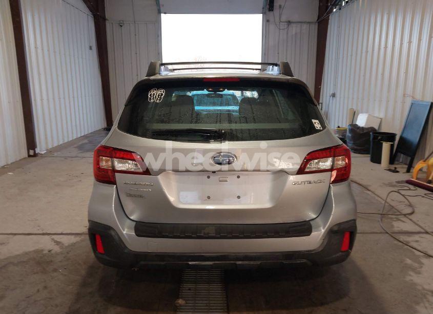 Photo 16 of 2018 Subaru Outback 2.5I (VIN 4S4BSAAC5J3298879)