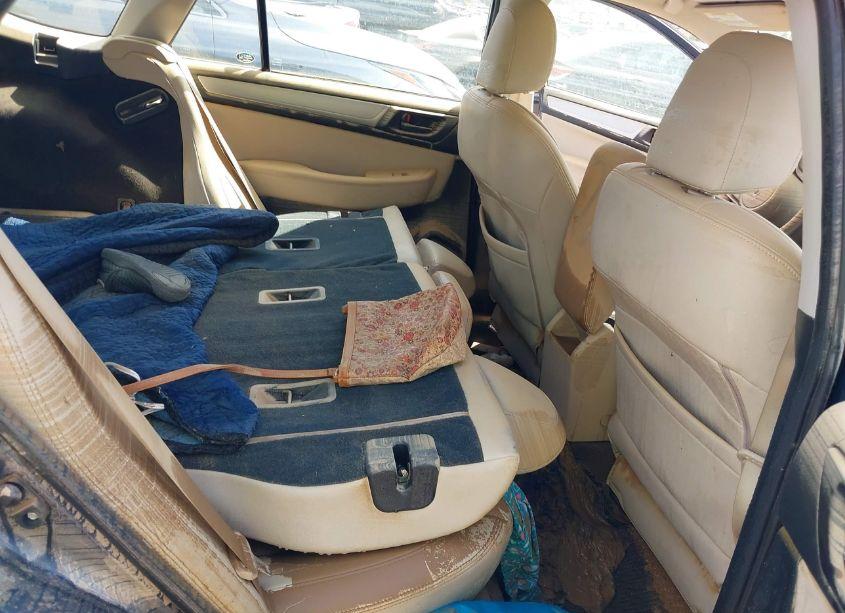 Photo 8 of 2018 Subaru Outback 2.5I (VIN 4S4BSAAC5J3350916)