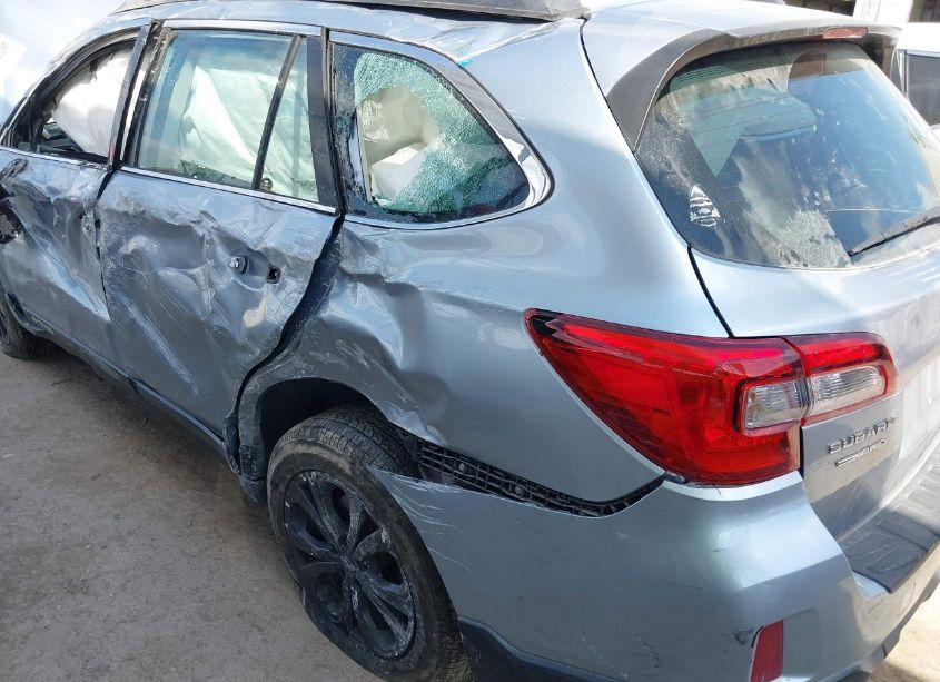 Photo 6 of 2017 Subaru Outback 2.5I (VIN 4S4BSAAC6H3323864)