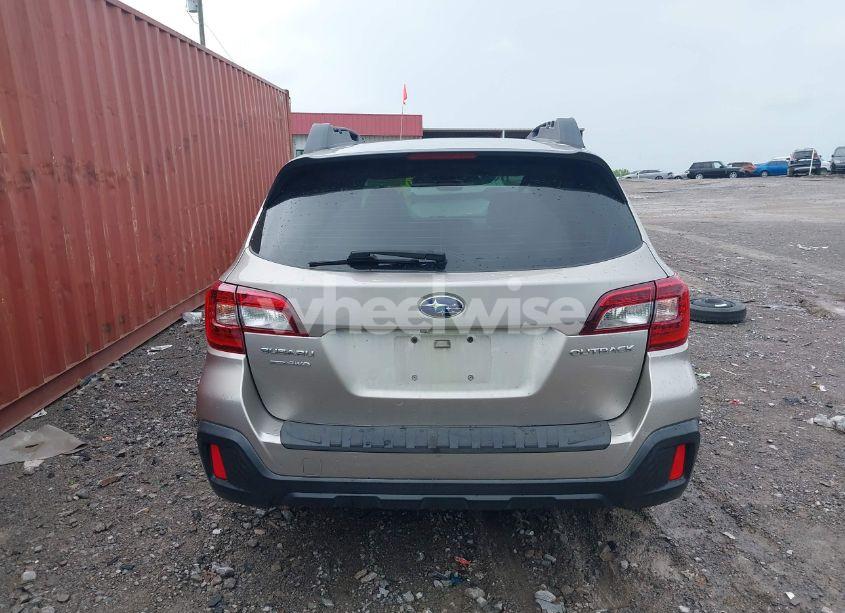 Photo 16 of 2018 Subaru Outback 2.5I (VIN 4S4BSAAC7J3257394)