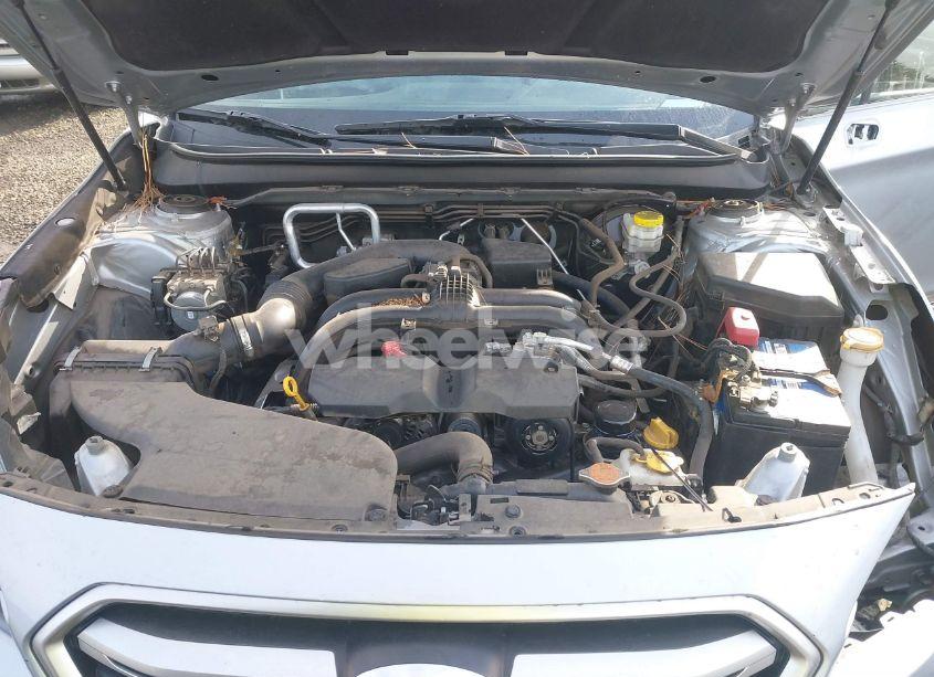 Photo 10 of 2018 Subaru Outback 2.5I (VIN 4S4BSAAC7J3302012)