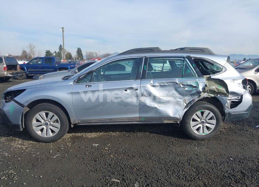 Photo 15 of 2018 Subaru Outback 2.5I (VIN 4S4BSAAC7J3302012)