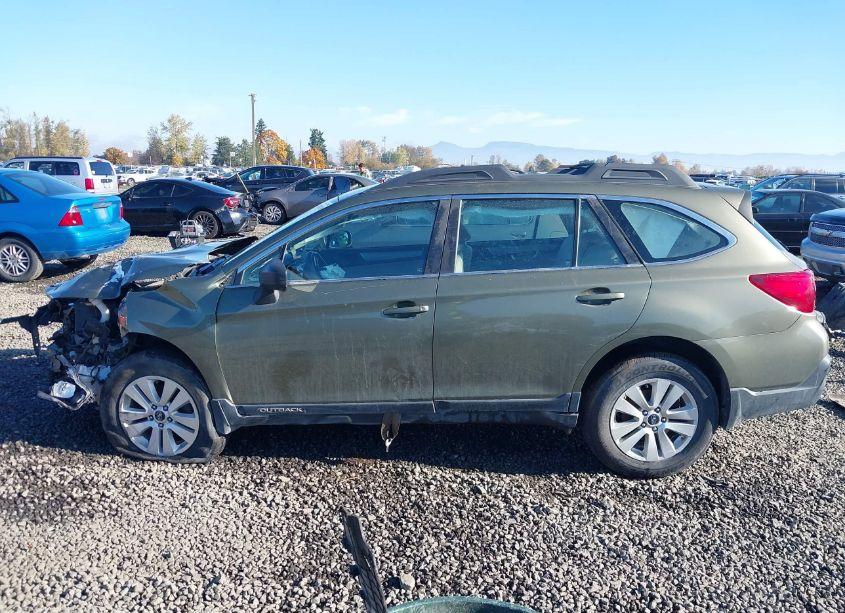 Photo 14 of 2018 Subaru Outback 2.5I (VIN 4S4BSAAC9J3301251)