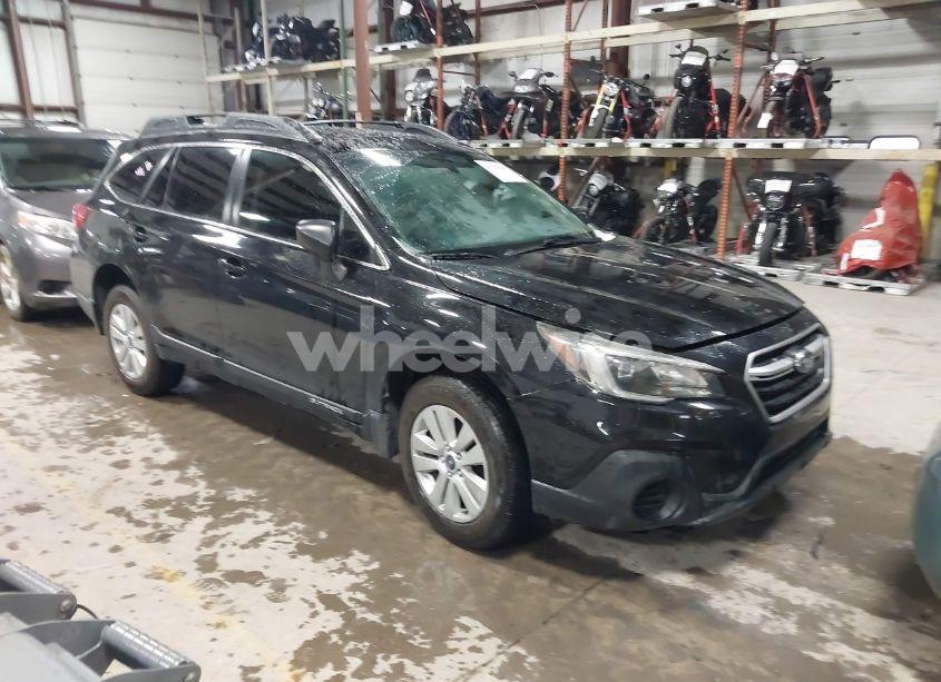 2018 Subaru Outback 2.5I (VIN 4S4BSAAC9J3313450) main photo