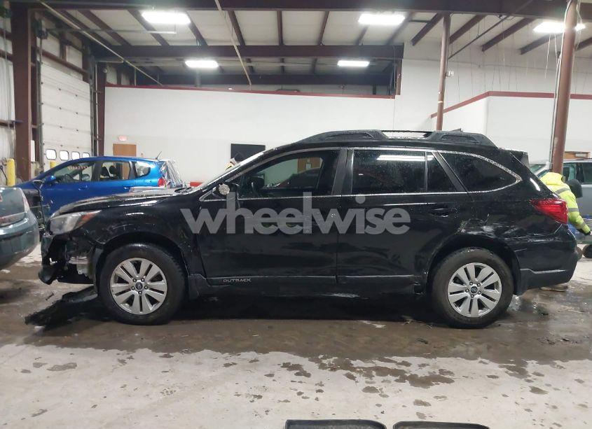 Photo 14 of 2018 Subaru Outback 2.5I (VIN 4S4BSAAC9J3313450)