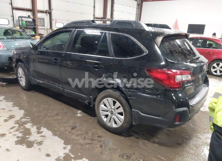 Photo 3 of 2018 Subaru Outback 2.5I (VIN 4S4BSAAC9J3313450)