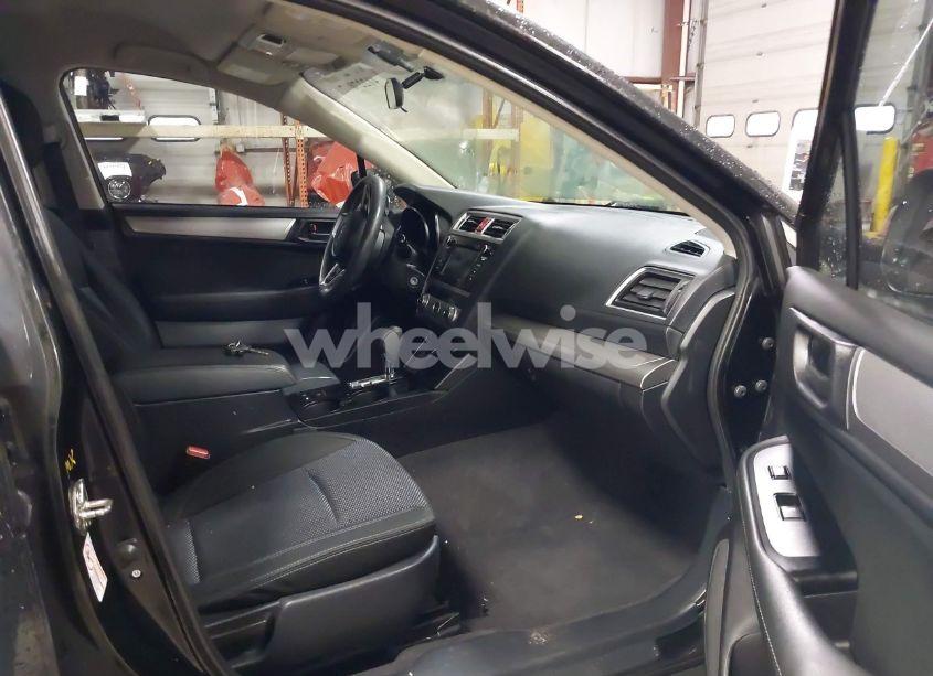 Photo 5 of 2018 Subaru Outback 2.5I (VIN 4S4BSAAC9J3313450)