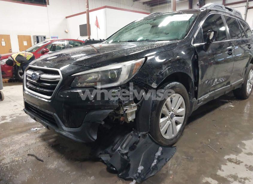 Photo 6 of 2018 Subaru Outback 2.5I (VIN 4S4BSAAC9J3313450)