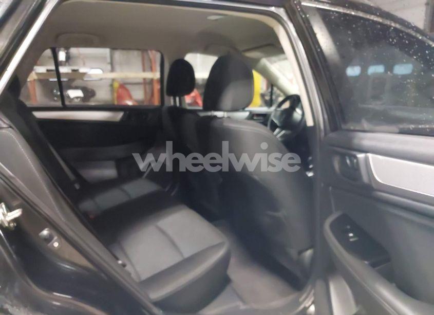 Photo 8 of 2018 Subaru Outback 2.5I (VIN 4S4BSAAC9J3313450)