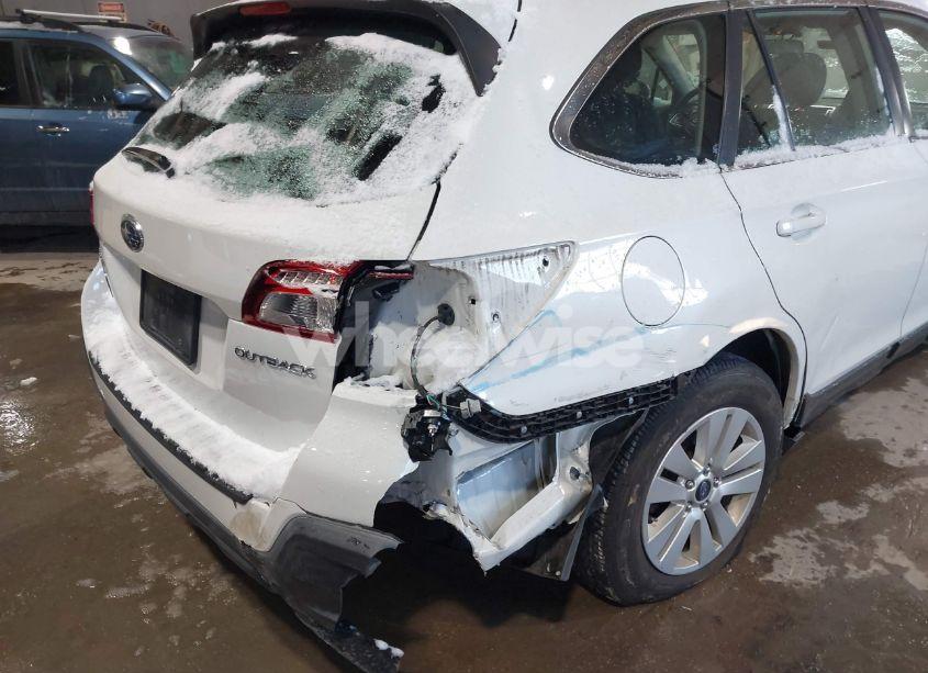 Photo 6 of 2018 Subaru Outback 2.5I (VIN 4S4BSAACXJ3280314)