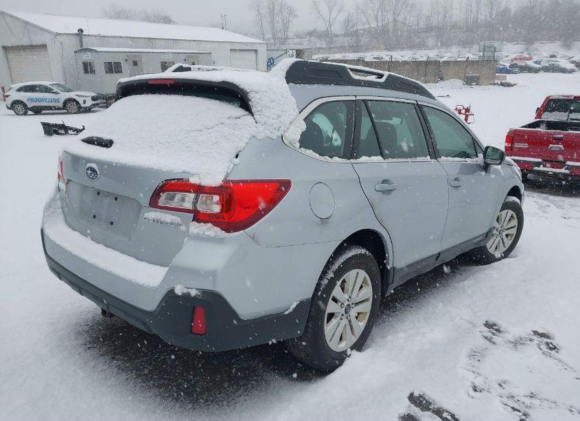 Photo 4 of 2019 Subaru Outback 2.5I (VIN 4S4BSABC0K3223281)