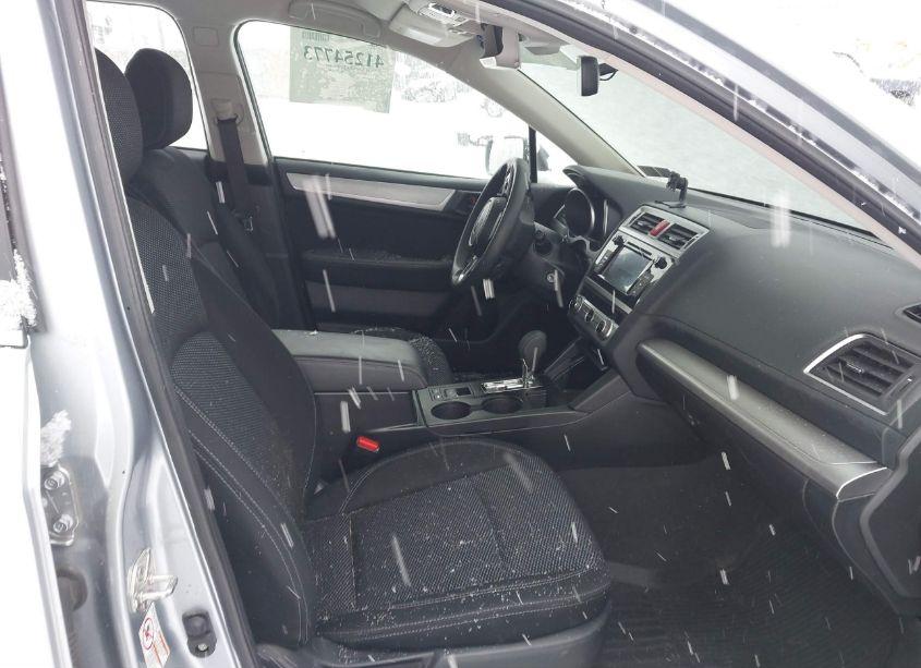 Photo 5 of 2019 Subaru Outback 2.5I (VIN 4S4BSABC0K3223281)