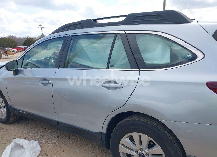 Photo 14 of 2019 Subaru Outback 2.5I (VIN 4S4BSABC0K3377392)