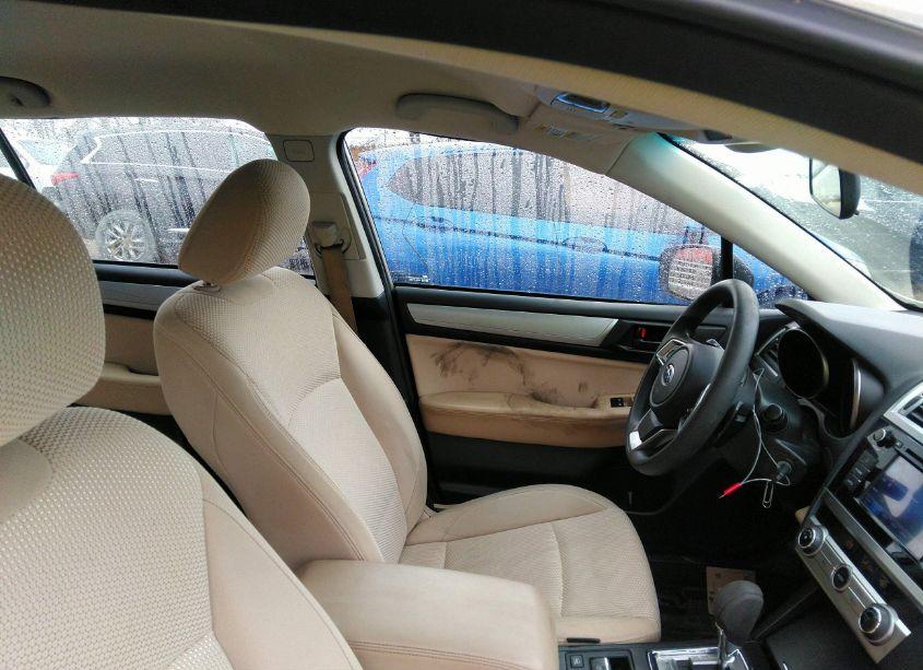 Photo 5 of 2019 Subaru Outback 2.5I (VIN 4S4BSABC1K3300272)