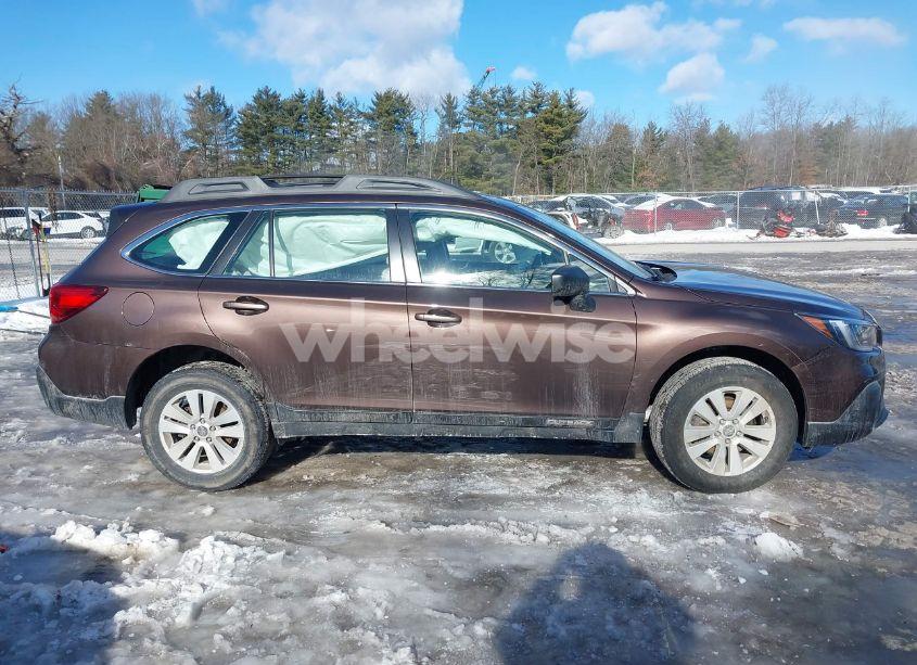 Photo 13 of 2019 Subaru Outback 2.5I (VIN 4S4BSABC3K3395238)
