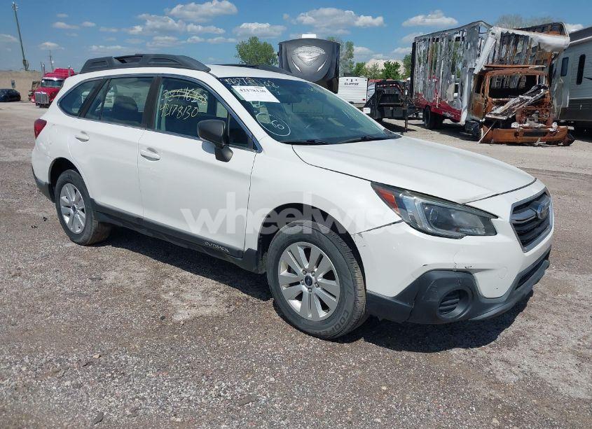 2019 Subaru Outback 2.5I (VIN 4S4BSABC4K3237443) main photo