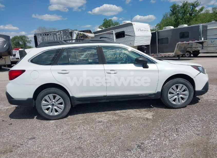 Photo 14 of 2019 Subaru Outback 2.5I (VIN 4S4BSABC4K3237443)