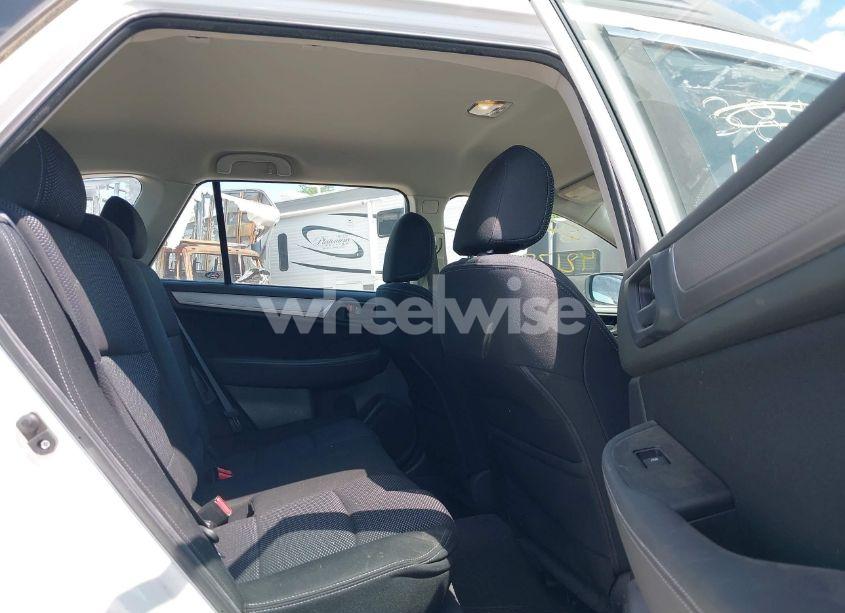 Photo 8 of 2019 Subaru Outback 2.5I (VIN 4S4BSABC4K3237443)