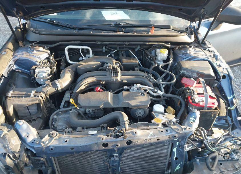 Photo 10 of 2019 Subaru Outback 2.5I (VIN 4S4BSABC4K3314604)