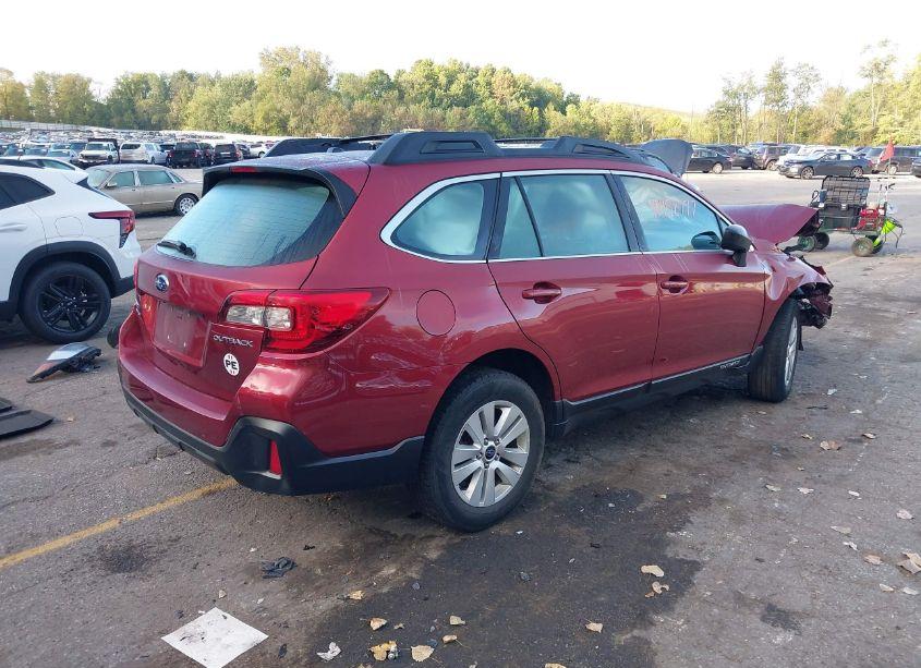 Photo 4 of 2019 Subaru Outback 2.5I (VIN 4S4BSABC6K3279760)