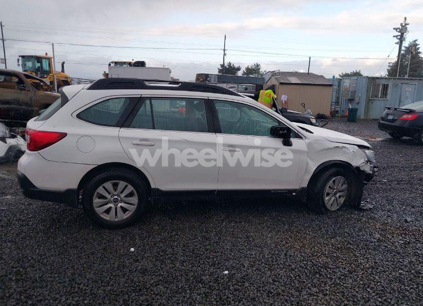 Photo 14 of 2019 Subaru Outback 2.5I (VIN 4S4BSABCXK3268325)