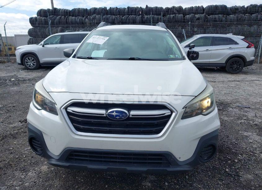 Photo 11 of 2019 Subaru Outback 2.5I (VIN 4S4BSABCXK3283052)