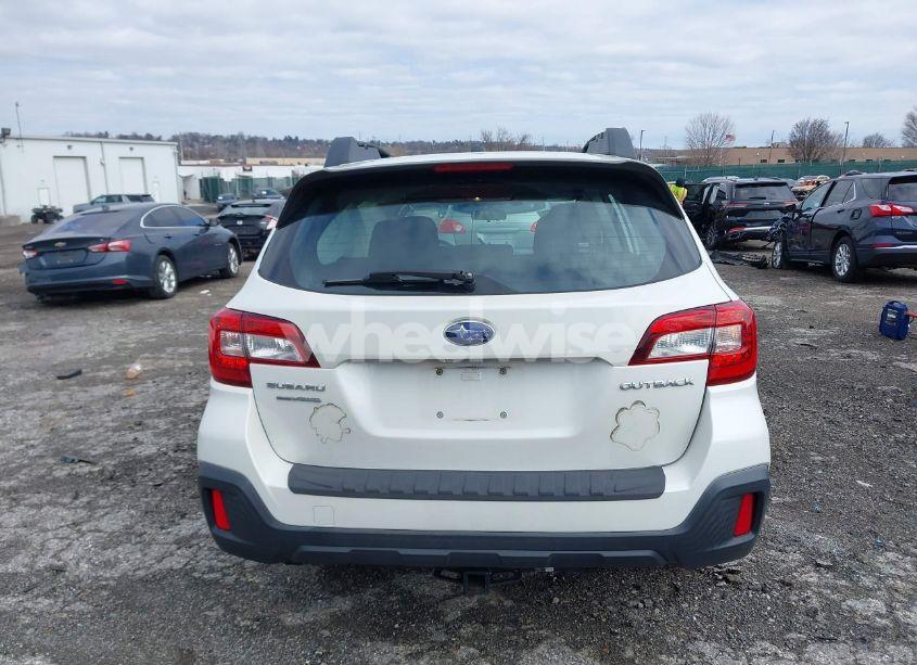 Photo 15 of 2019 Subaru Outback 2.5I (VIN 4S4BSABCXK3283052)