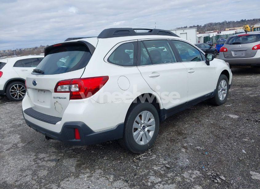 Photo 4 of 2019 Subaru Outback 2.5I (VIN 4S4BSABCXK3283052)