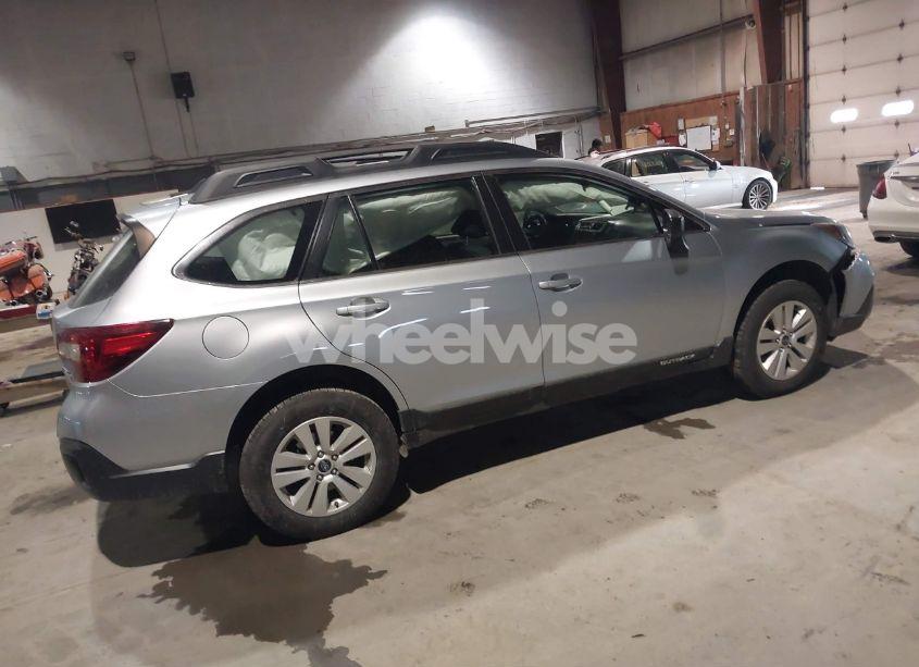 Photo 4 of 2019 Subaru Outback 2.5I (VIN 4S4BSABCXK3325235)