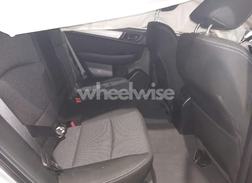 Photo 8 of 2019 Subaru Outback 2.5I (VIN 4S4BSABCXK3325235)