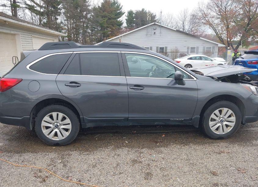 Photo 13 of 2018 Subaru Outback 2.5I PREMIUM (VIN 4S4BSACC0J3260537)