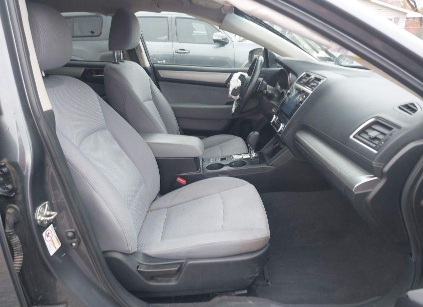 Photo 5 of 2018 Subaru Outback 2.5I PREMIUM (VIN 4S4BSACC0J3260537)