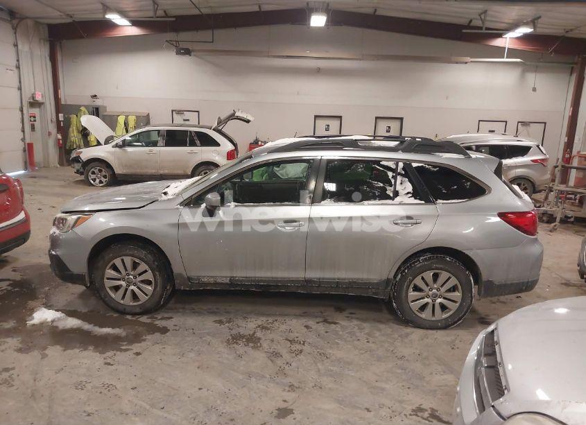 Photo 14 of 2017 Subaru Outback 2.5I PREMIUM (VIN 4S4BSACC1H3233213)