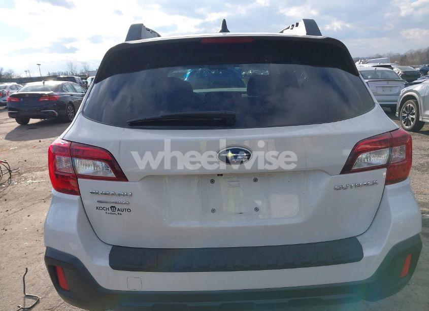 Photo 16 of 2018 Subaru Outback 2.5I PREMIUM (VIN 4S4BSACC1J3299928)