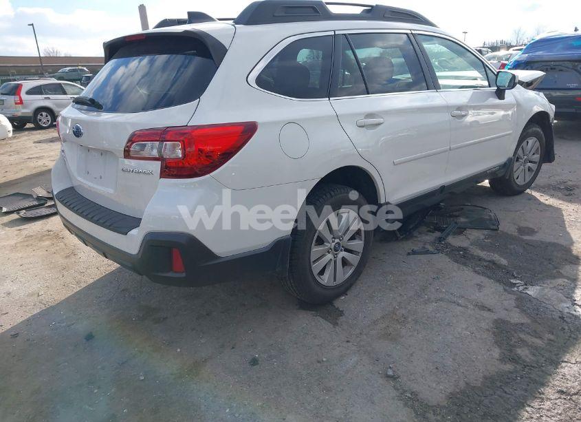 Photo 4 of 2018 Subaru Outback 2.5I PREMIUM (VIN 4S4BSACC1J3299928)