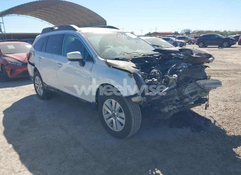 2017 Subaru Outback 2.5I PREMIUM (VIN 4S4BSACC2H3368863) main photo